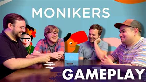 Monikers: Een hilarische partygame vol vermommingen en gekke associaties!